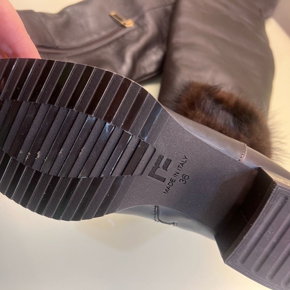 Sleek Black Over the Knee Boots - Picture 6 of 9